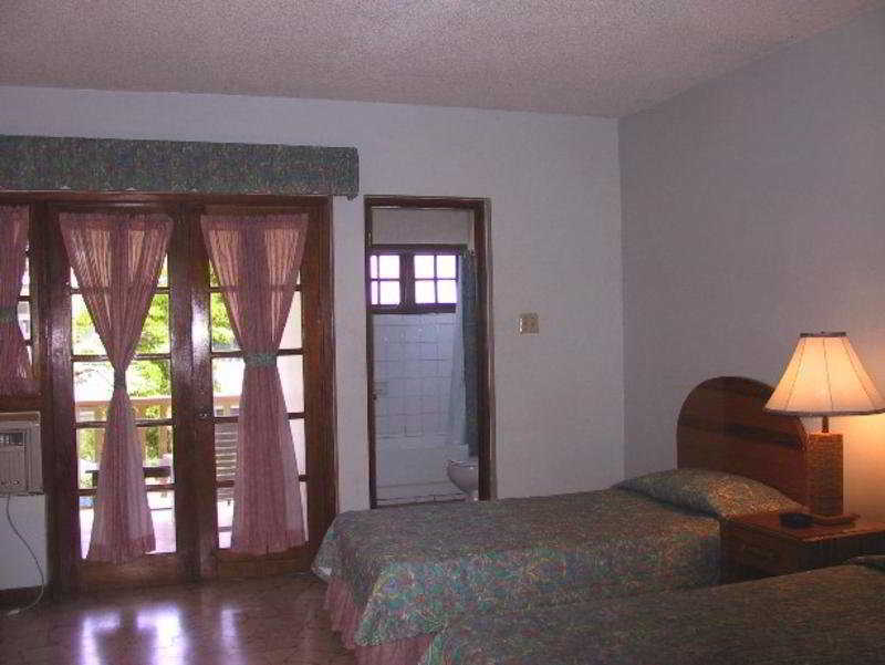 Hotel Toby's