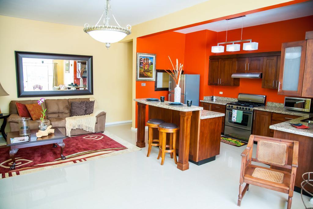 Aparthotel Sky View Guest Apartments 3*