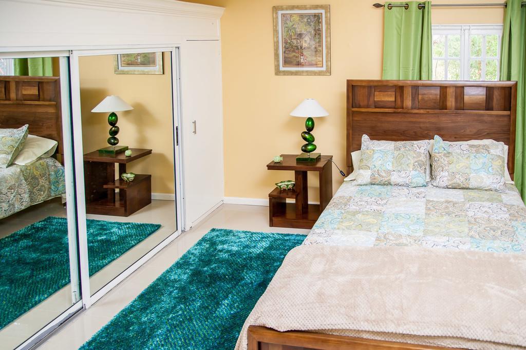 Aparthotel Sky View Guest Apartments Irish Town