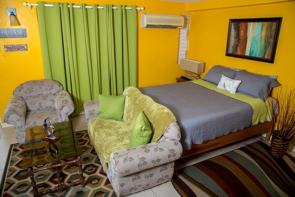Sky View Guest Apartments Aparthotel