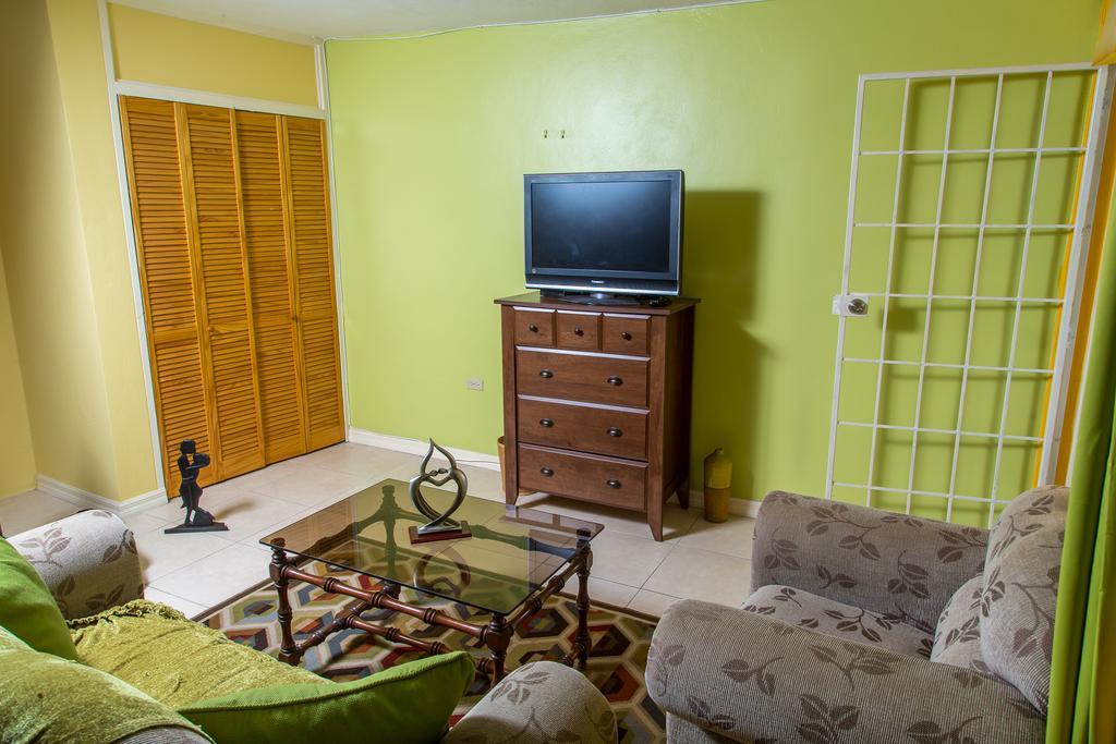 Sky View Guest Apartments 3*