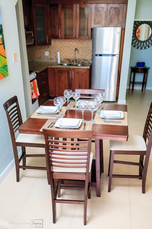 Sky View Guest Apartments Aparthotel