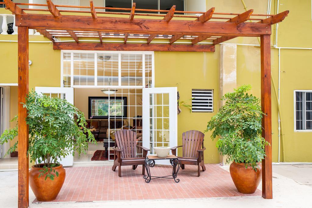 Sky View Guest Apartments Irish Town