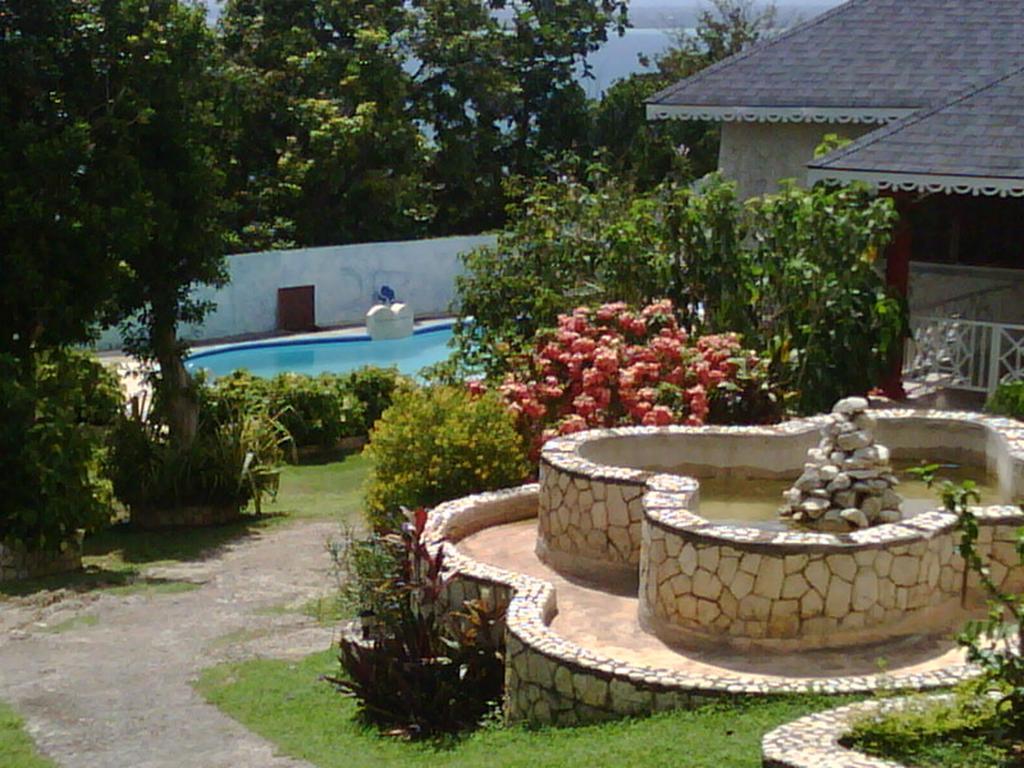 Bed & Breakfast Boutique At Stone Village *