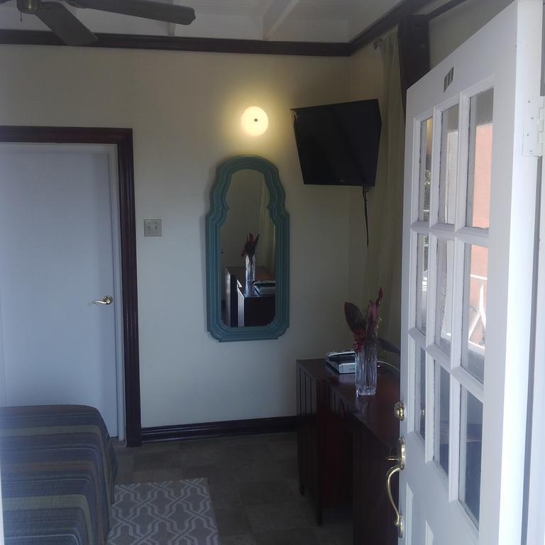 Boutique At Stone Village Bed & Breakfast *