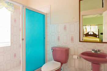 Doc's Place - Adults Only Hotel 3*