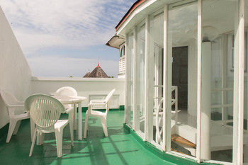 Crystal At Seacastles