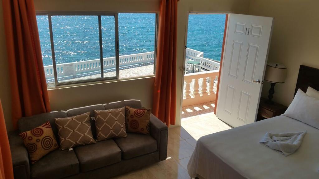 South Sea View, South Coast Guest house Black River