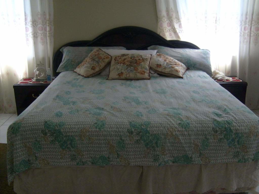 Griffiths Guest house *