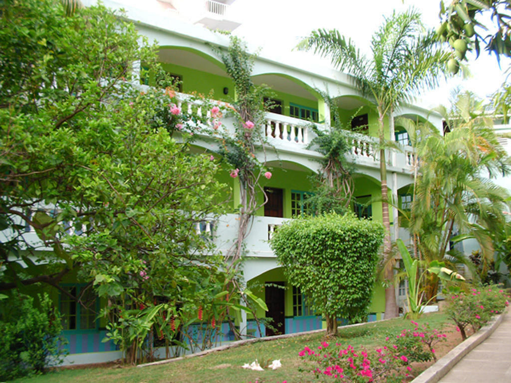Doctors Cave Hotel Montego Bay