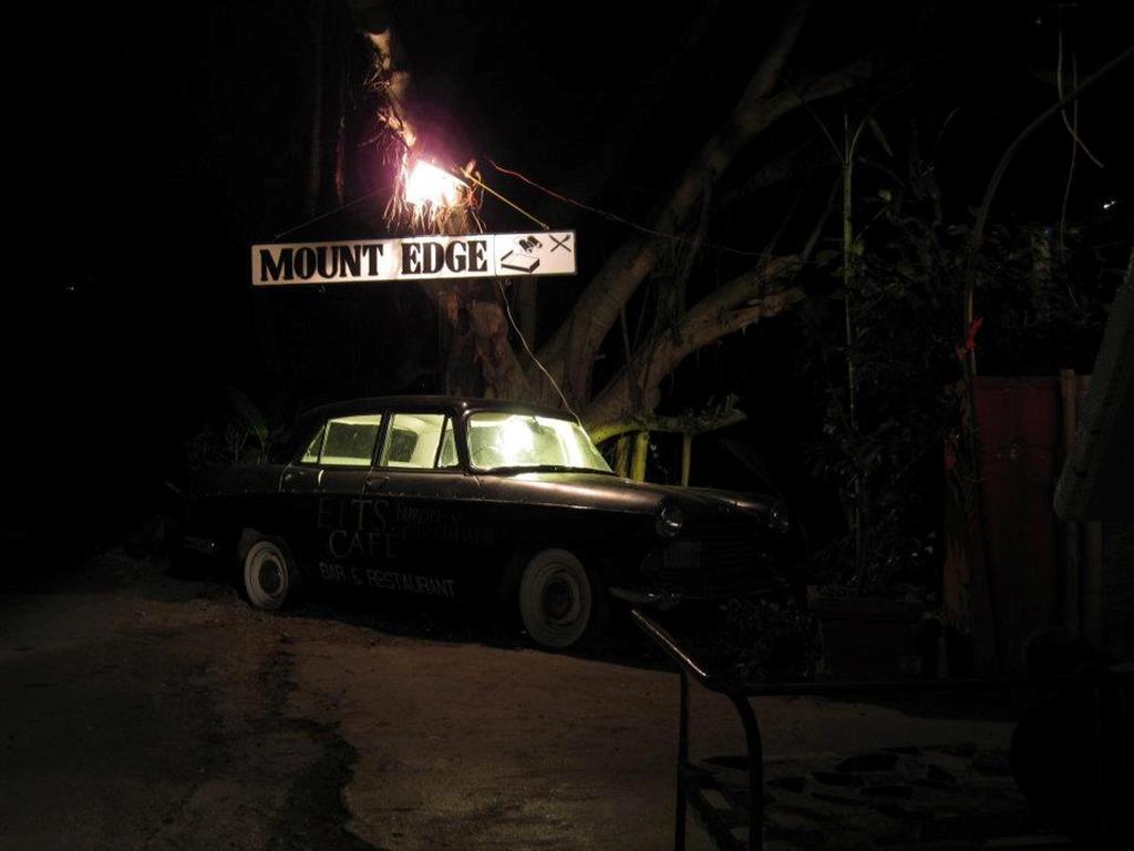 Mount Edge Guest house *
