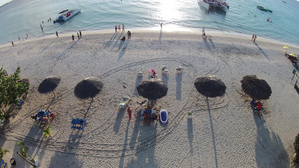 Beachcomber Club