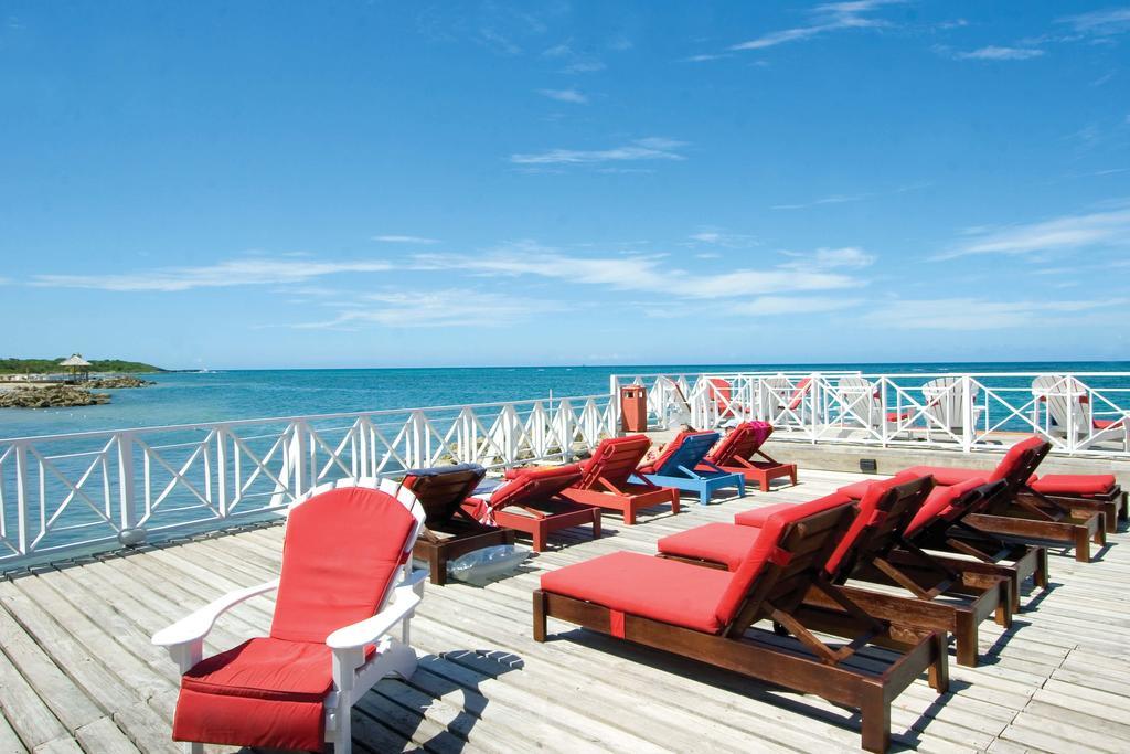 Decameron Club Caribbean Runaway Bay, Ramada Resort 3*