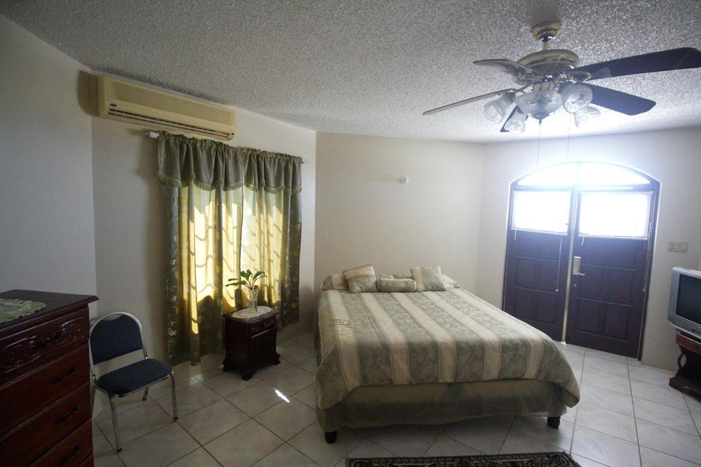 Sea View Chateau Villa *