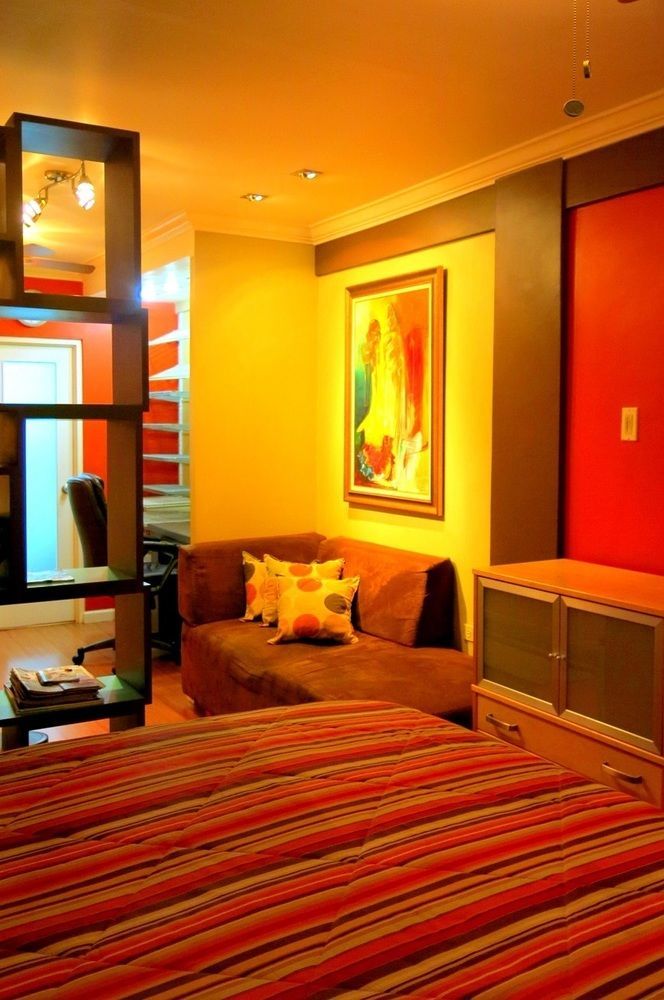 Hotel New Guest At Seymour Kingston