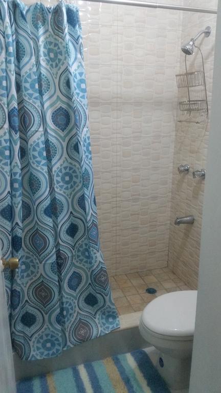Bed & Breakfast Malia's New Kgn Kingston