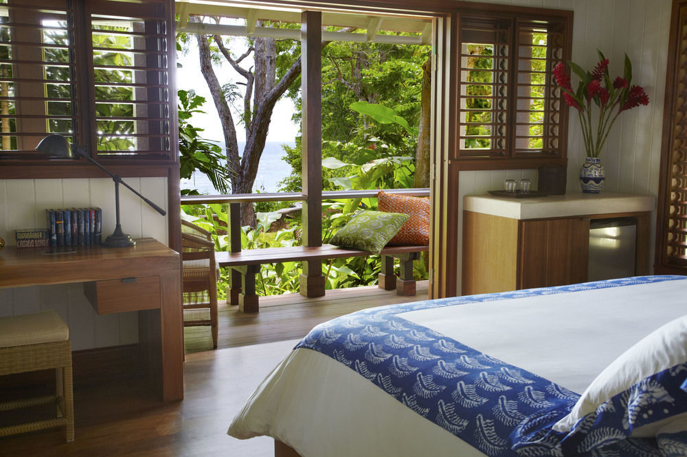 Goldeneye Hotel 5*