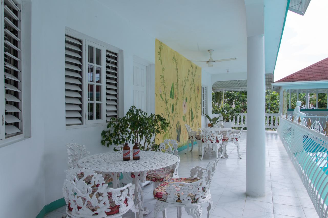 Diamond Bed & Breakfast *