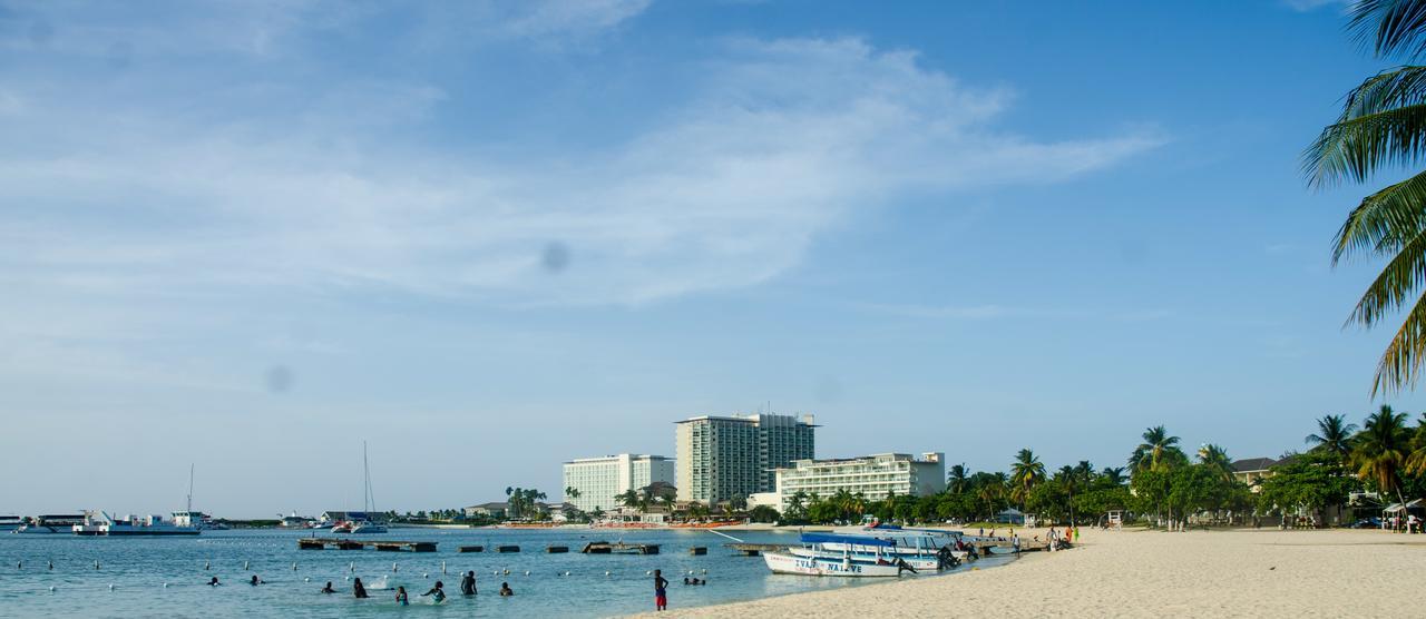 Sandcastles Hotel