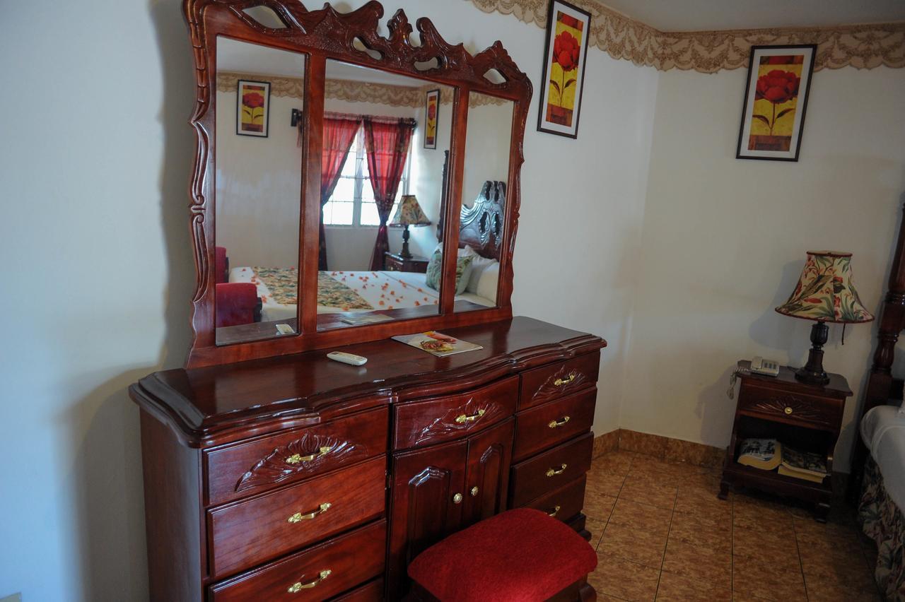 Glorianna Montego Bay