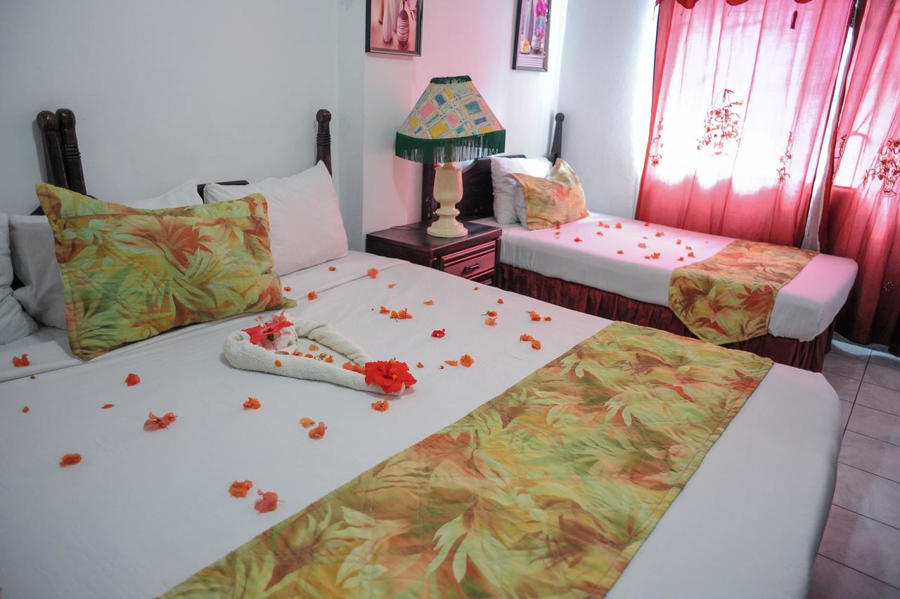 Glorianna Hotel 3*