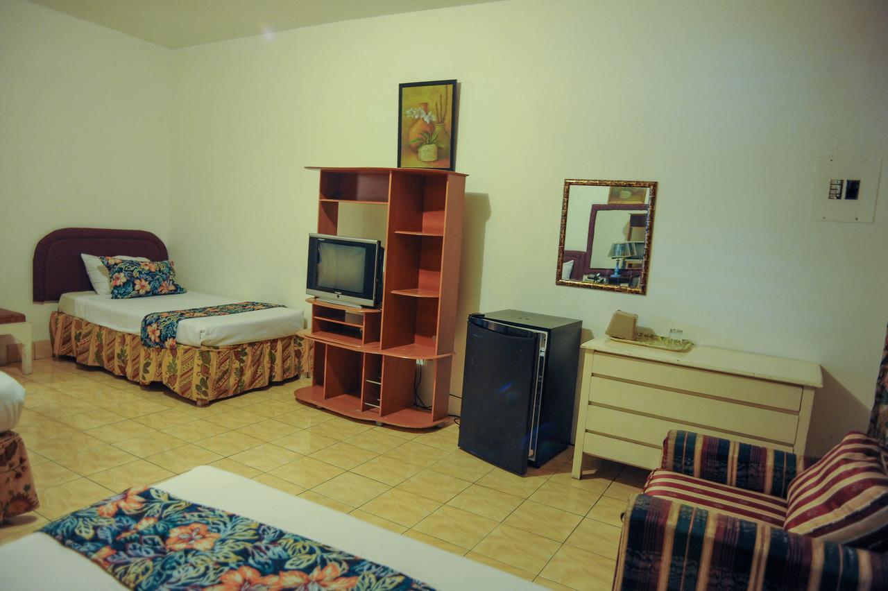 Glorianna Hotel 3*