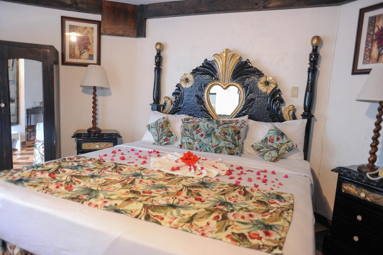 Glorianna Hotel 3*
