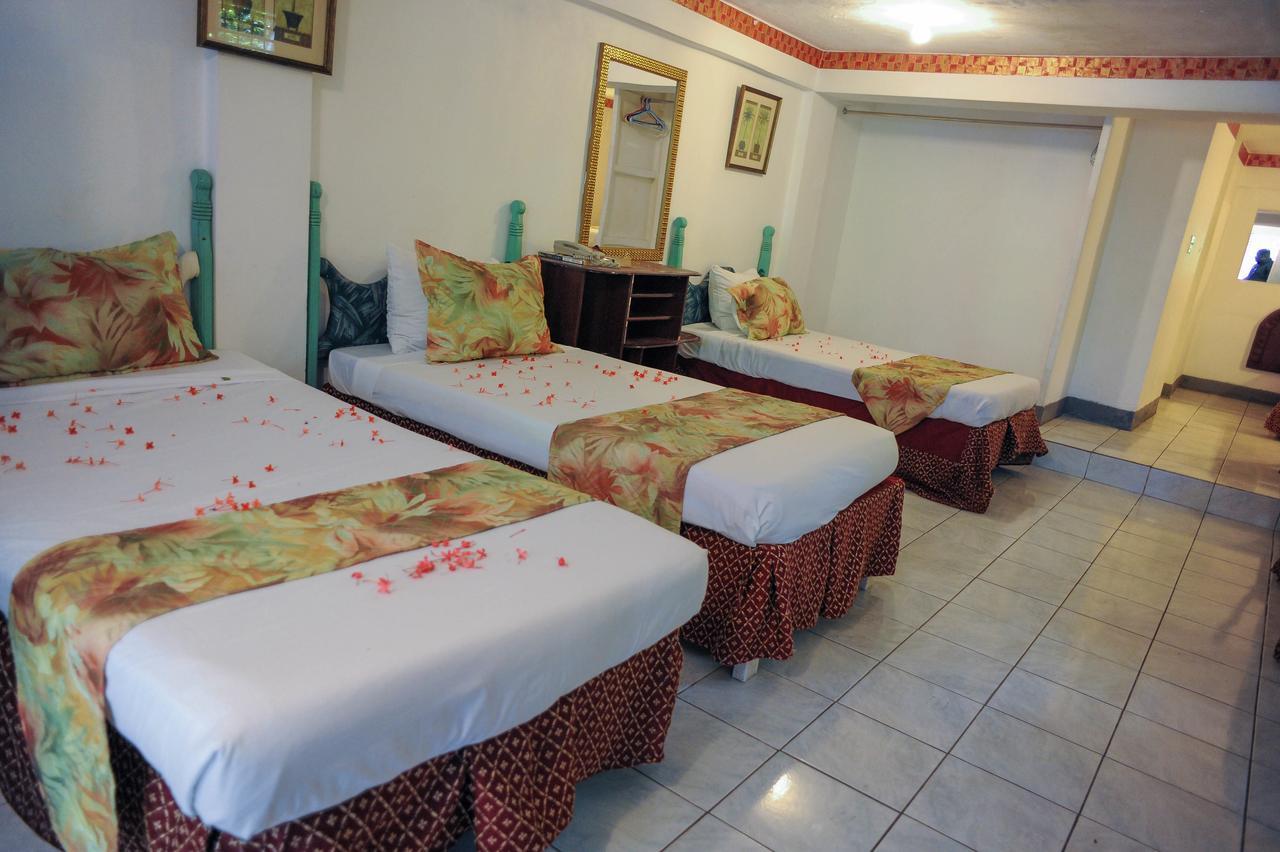 Glorianna Hotel