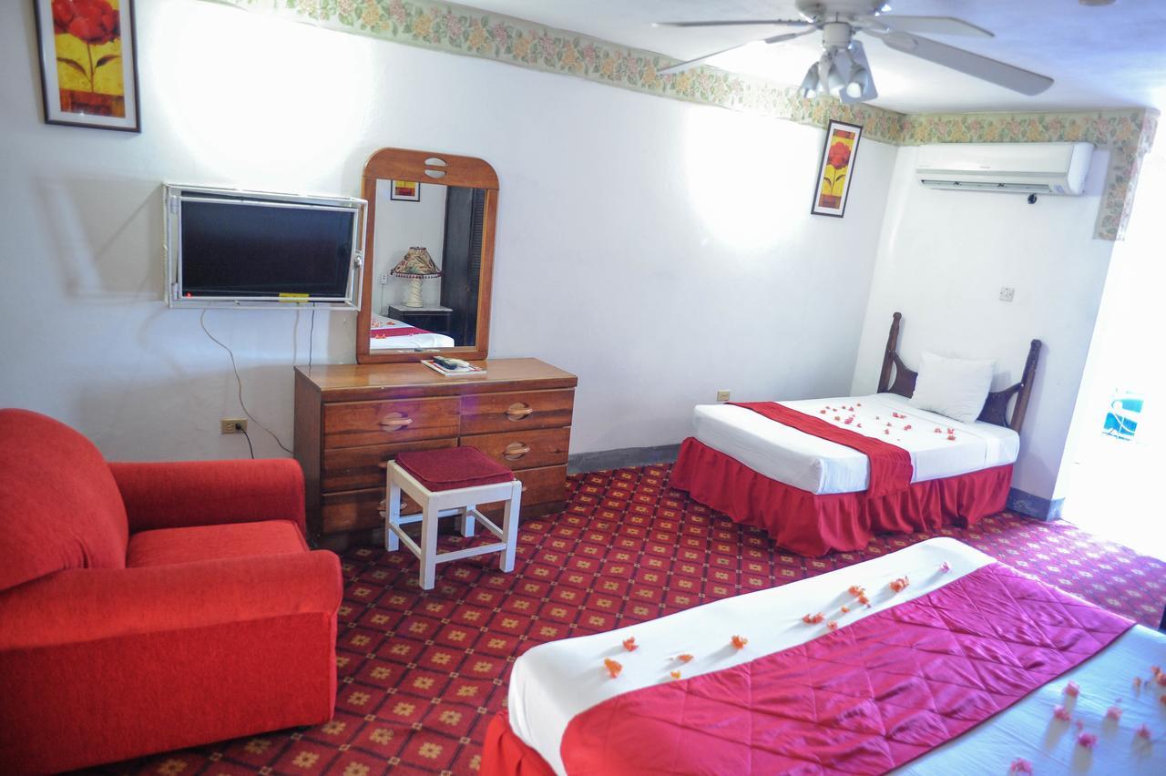 Glorianna Hotel 3*