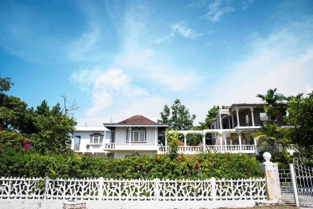 Guest house Nakia & Nadia Wing Ocho Rios