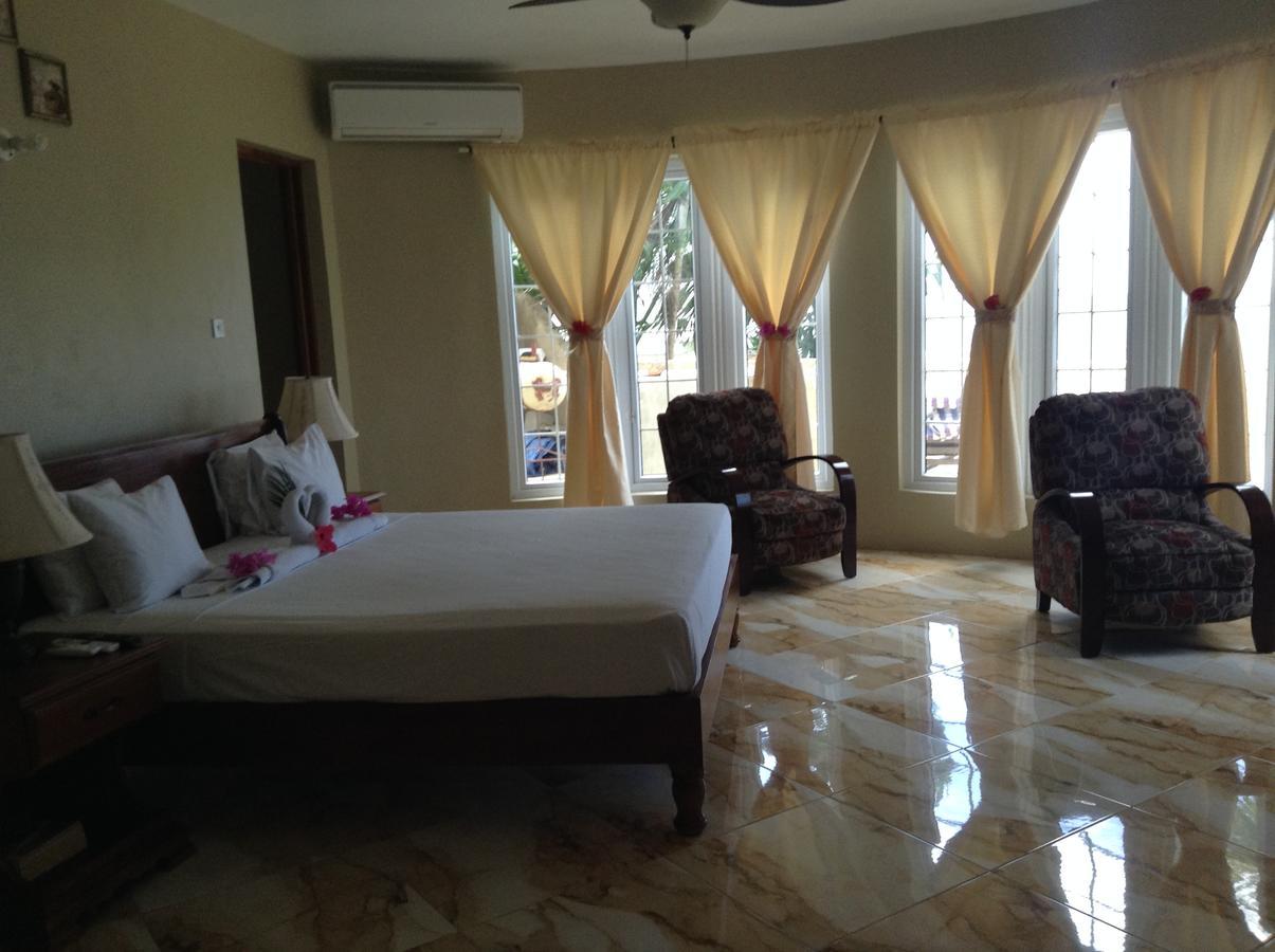 Homestay Waters Edge *
