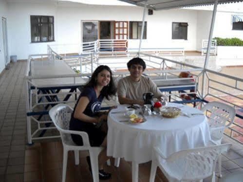Hotel Seacrest 2*