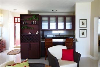Whispering Seas Apartment Tower Isle