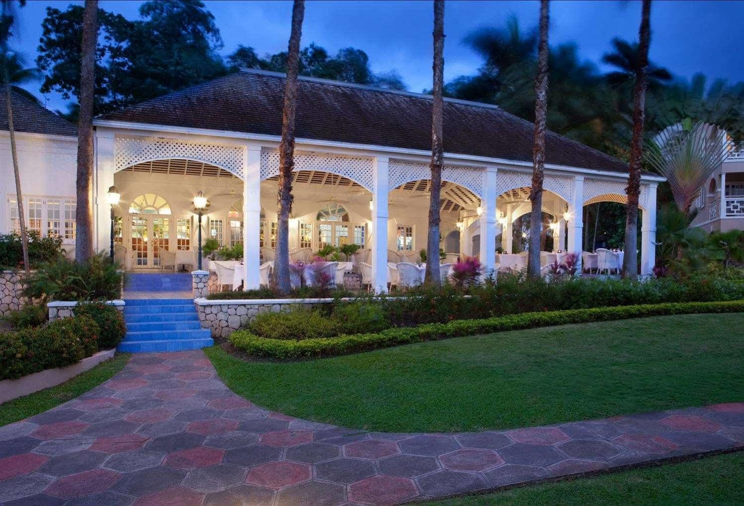 Hotel Couples Sans Souci Ocho Rios