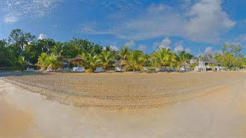 Couples Sans Souci Hotel