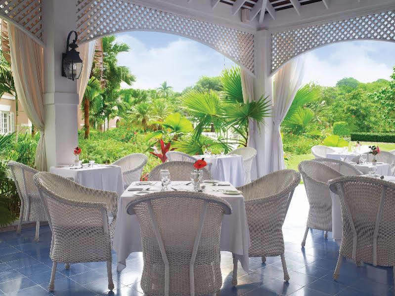 Hotel Couples Sans Souci Ocho Rios
