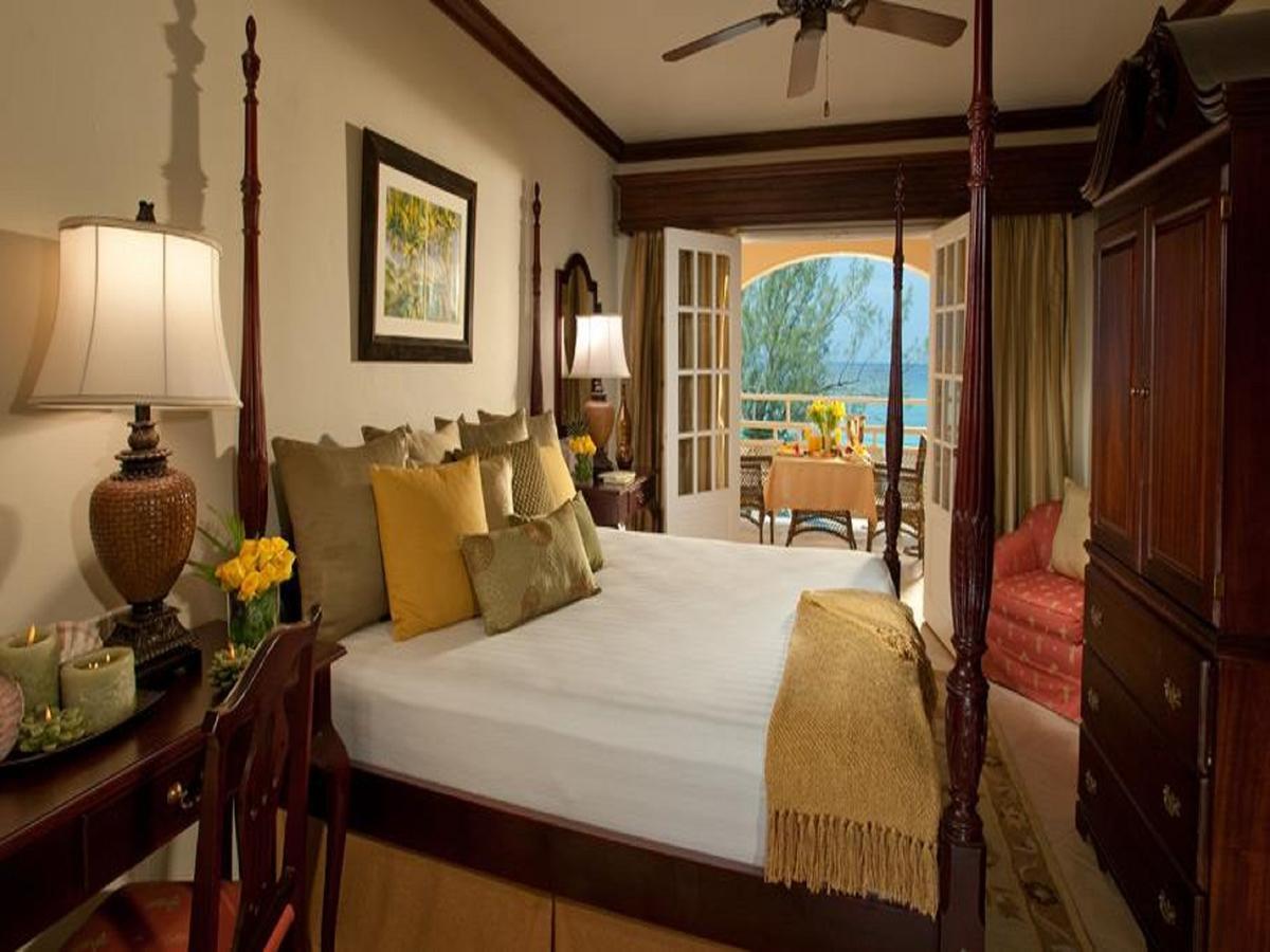 Sandals All Inclusive - Couples Only (adults Only) Resort 5*