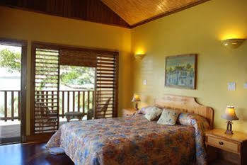 Hotel Rhodes Negril 3*