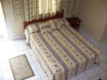 Rhodes Negril 3* Orange Bay
