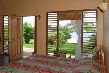 Hotel Rhodes Negril 3*