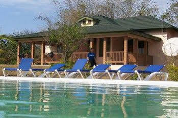 Hotel Rhodes Negril 3*