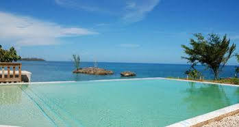 Hotel Rhodes Negril 3*