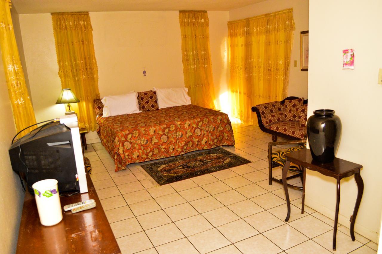 Aparthotel Sunny Tides At Club Montego Bay