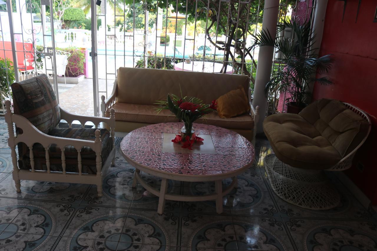 Hostel Hibiscus