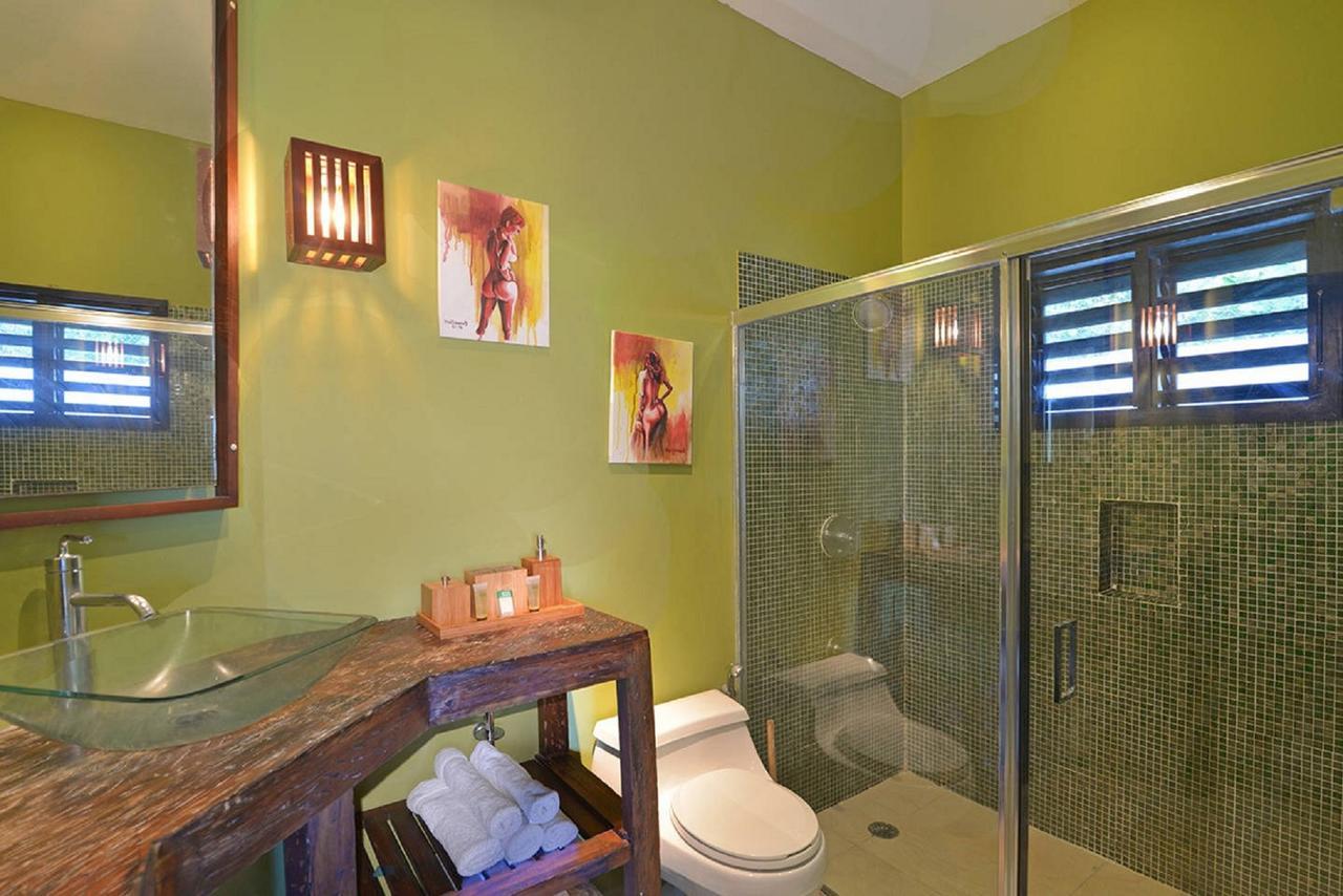 Villa Luxury Sleeps 6, Access, *
