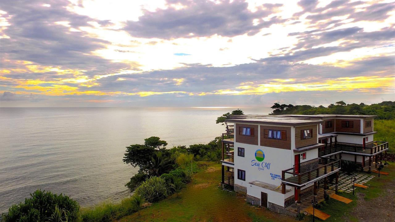 The Sea Cliff & 4*