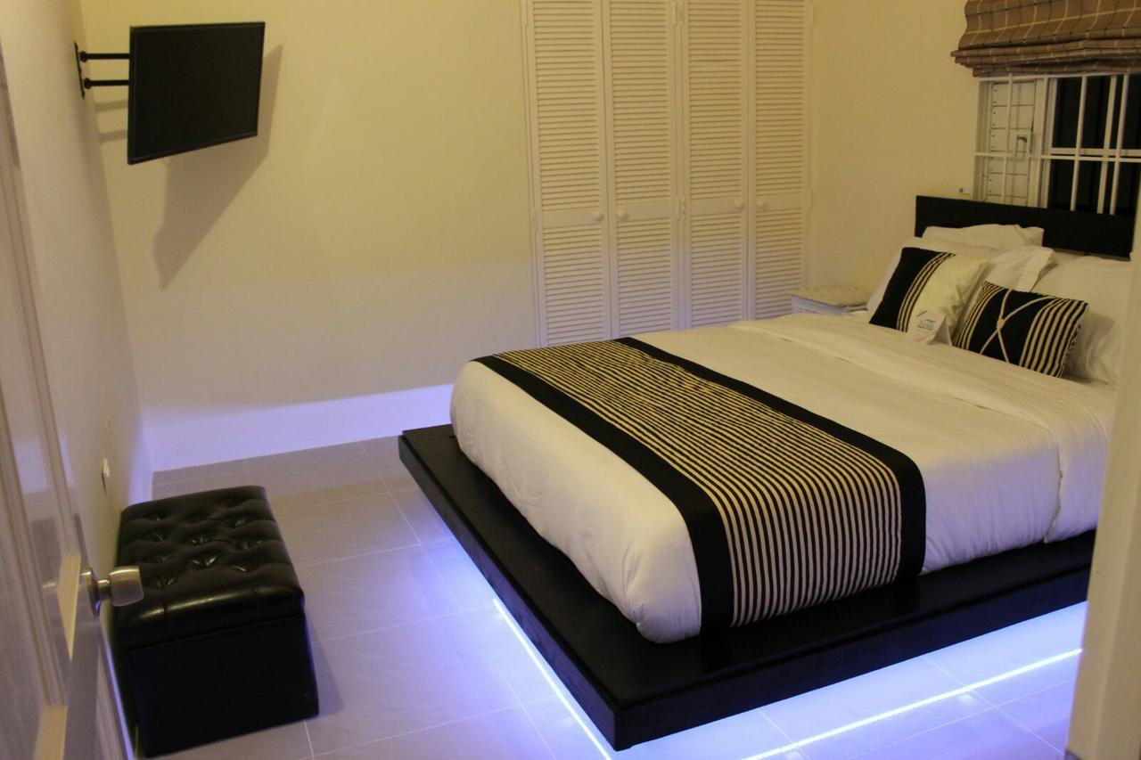 Guest house Zade's Vacation Mammee Bay