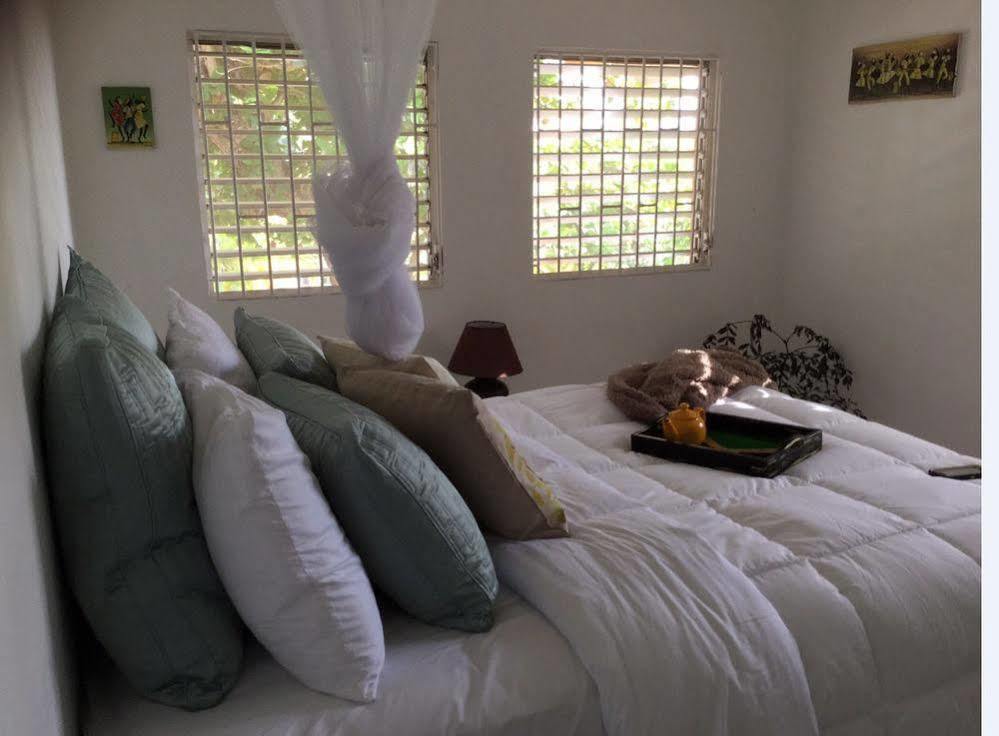 Hotel The Sun & Rain Negril