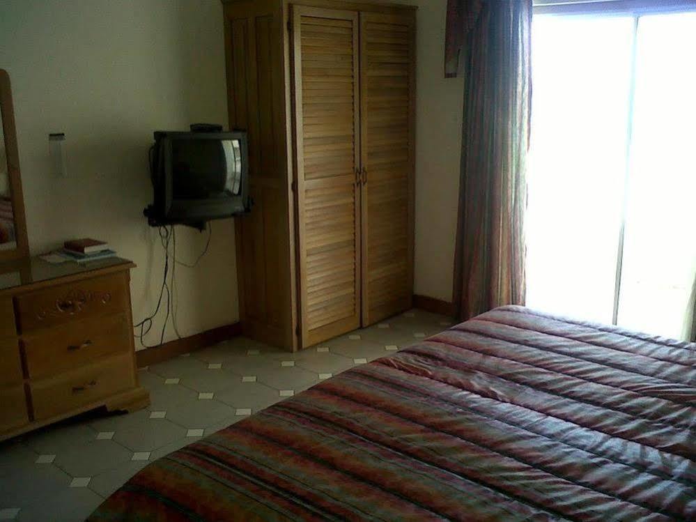 Hotel Seacrest 2*