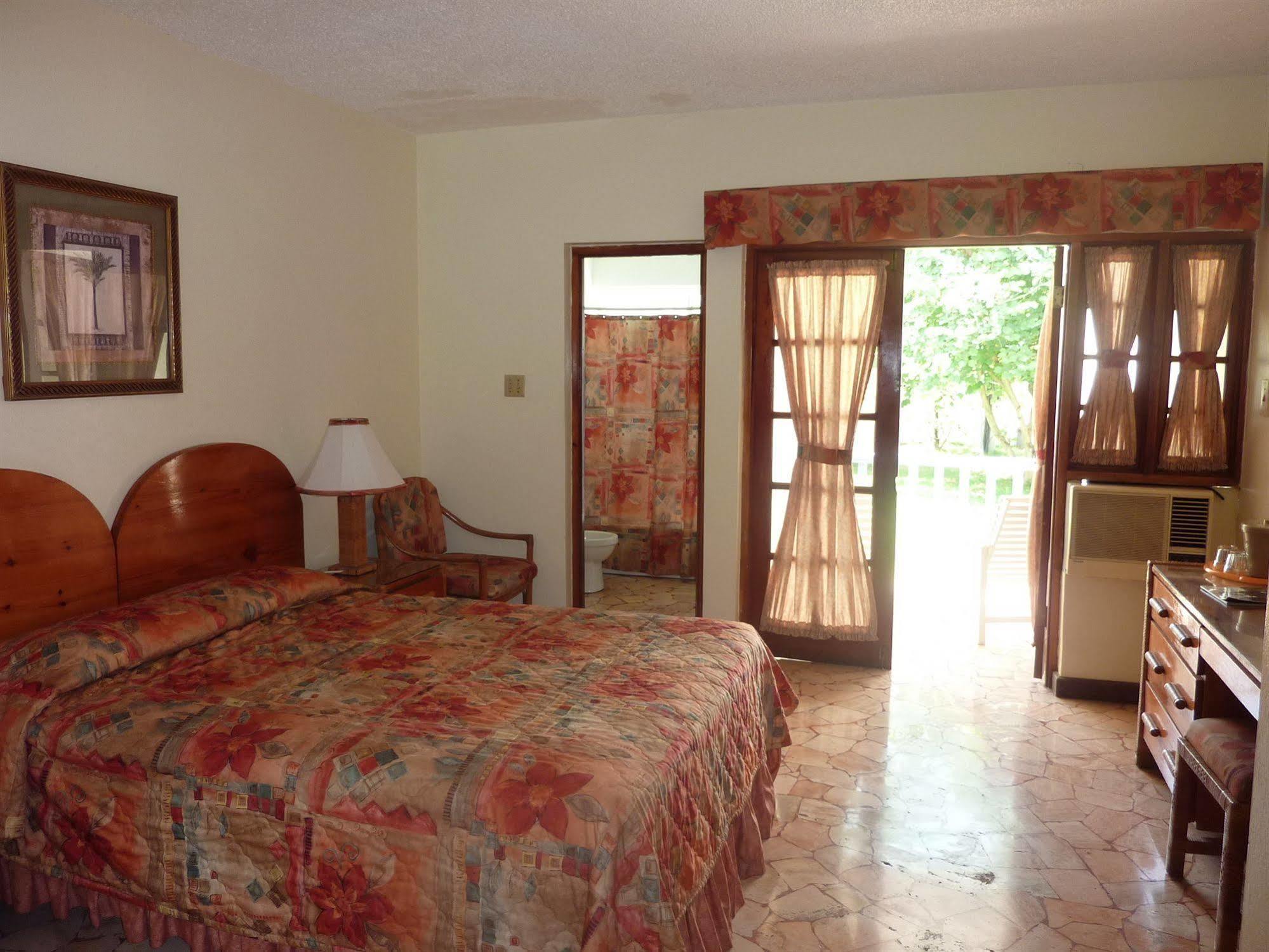 Hotel Toby's